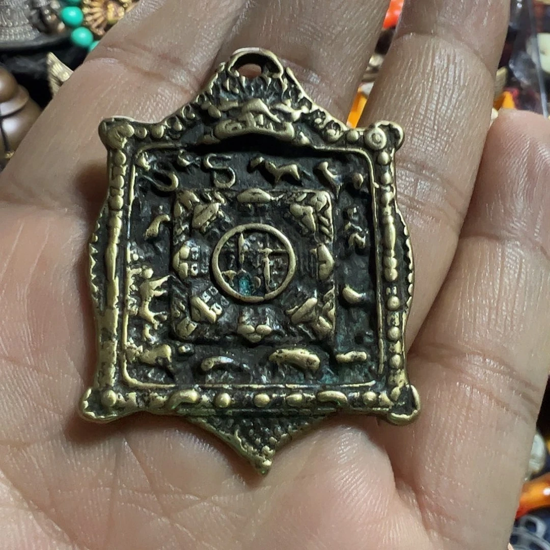 小***了铜啊哈哈真的好喜欢这个风格