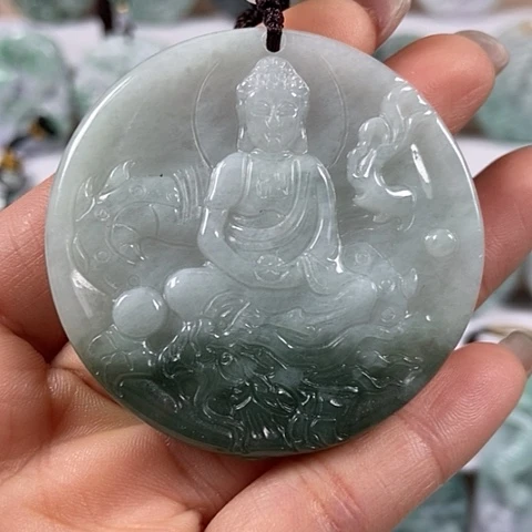 翡翠颈饰未镶嵌大日如来福利翡翠