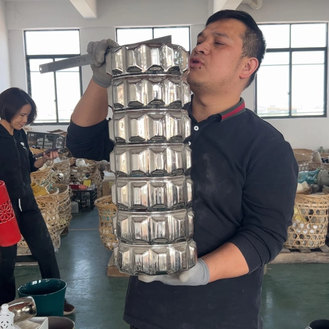 摆件191 号高中低温陶瓷工艺瓶（部分微瑕）