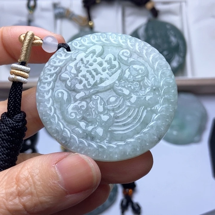 翡翠未镶嵌挂件翡翠