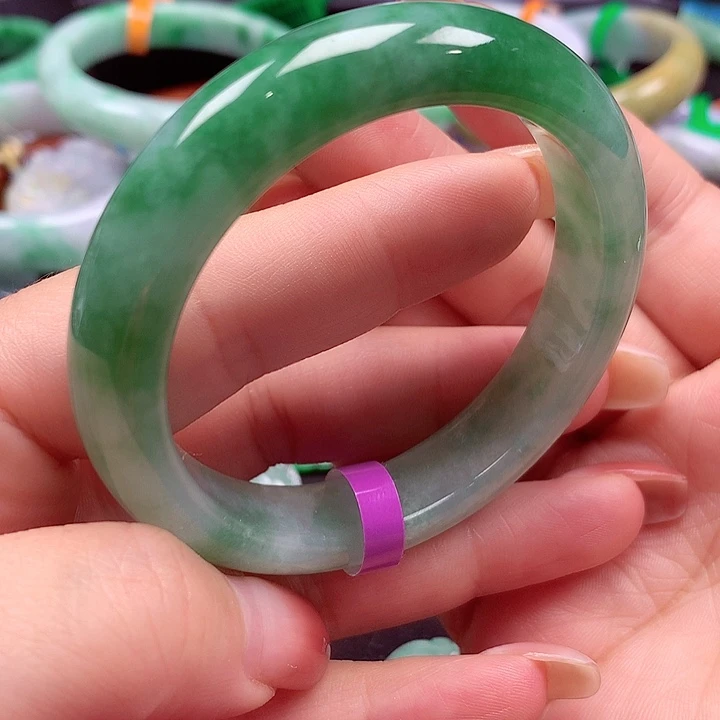 未镶嵌手镯翡翠翡翠