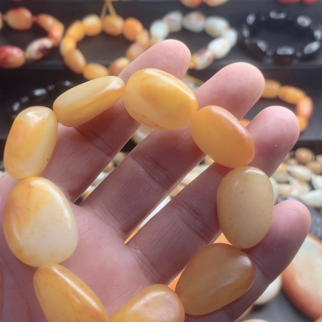 刘***大和田玉未镶嵌挂件