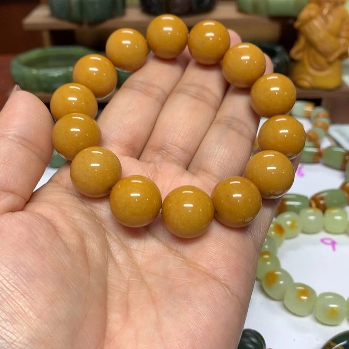 和田玉未镶嵌珠宝奇石