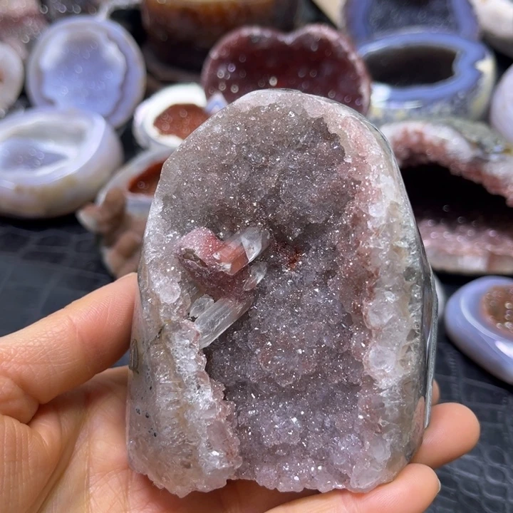 未镶嵌珠宝半成品水晶粉软奇石
