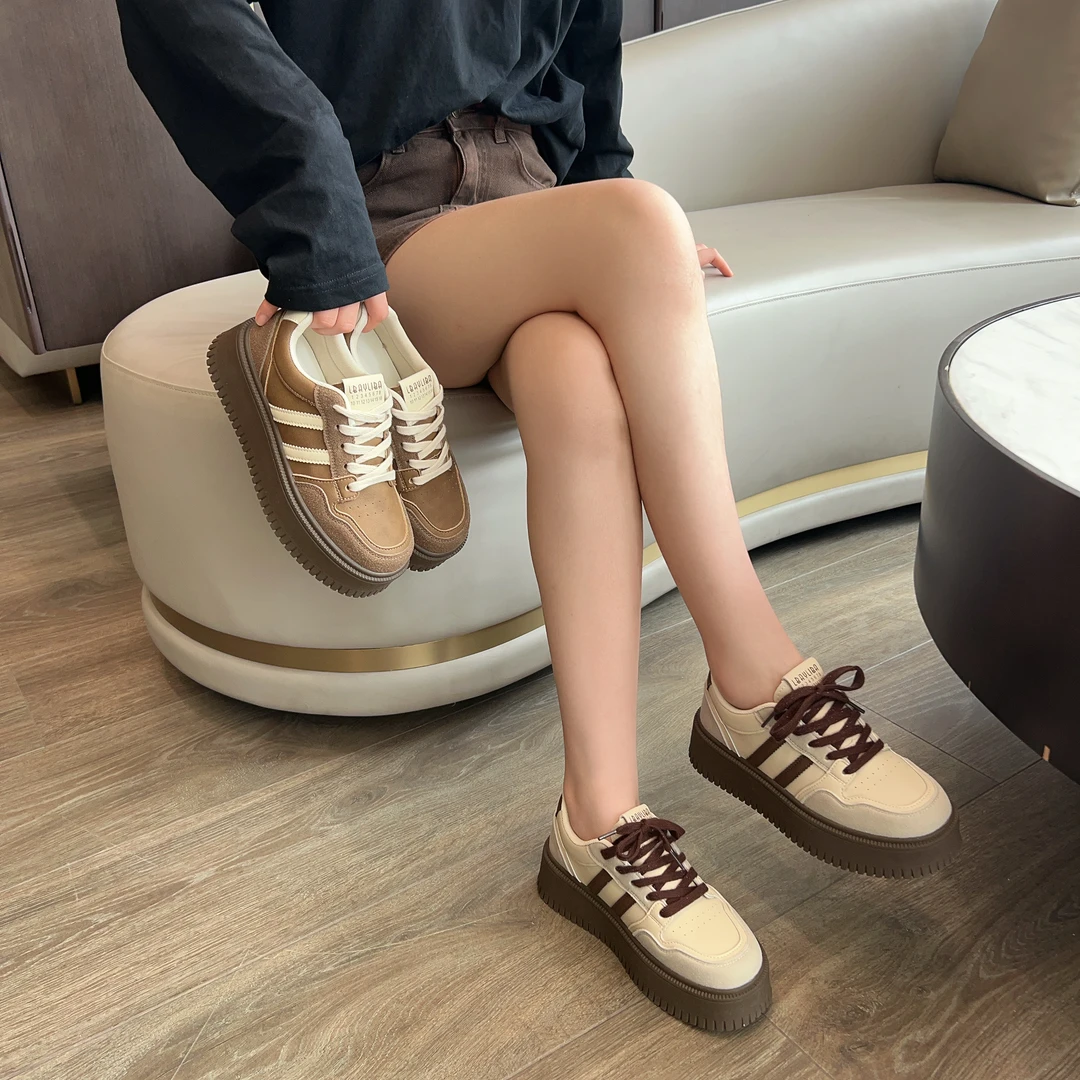 这种板鞋真的好显脚小吖～高级感秋冬百搭秀气厚底时尚休闲鞋MQ117