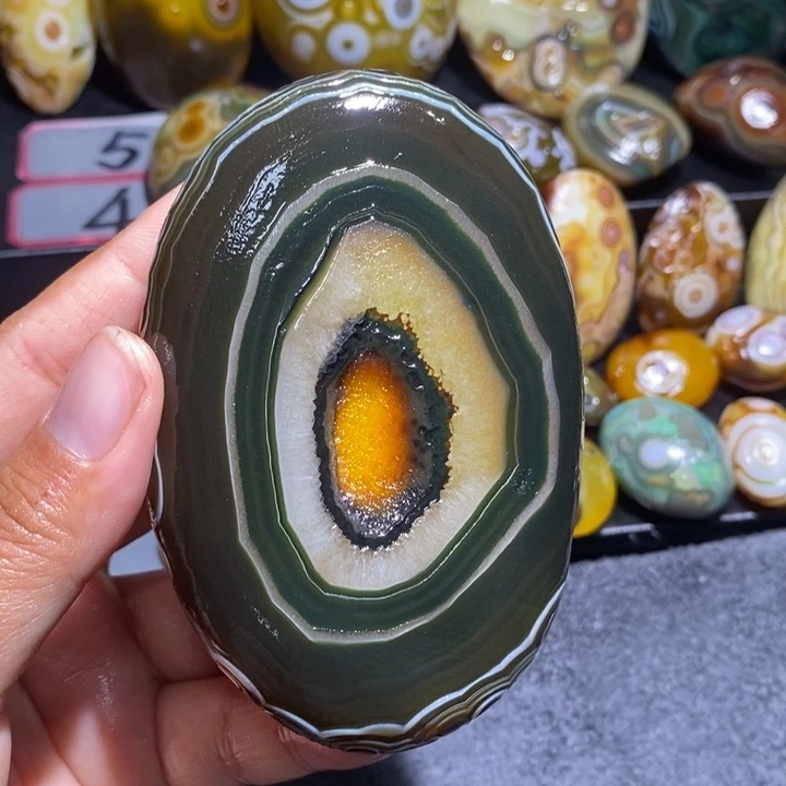 玛瑙/玉髓未镶嵌珠宝半成品7