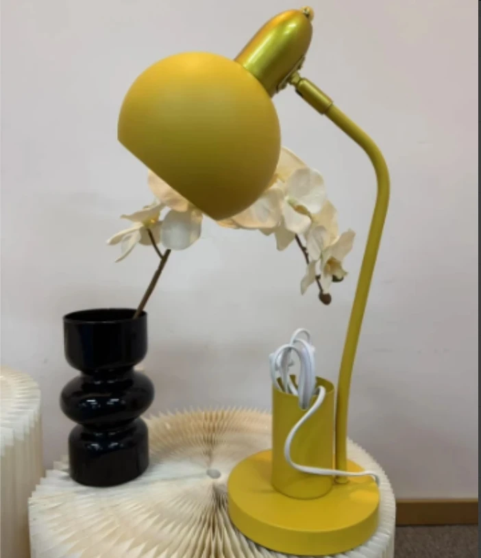 轻奢高颜值台灯多用途笔筒化妆桶化妆学习夜灯 GC