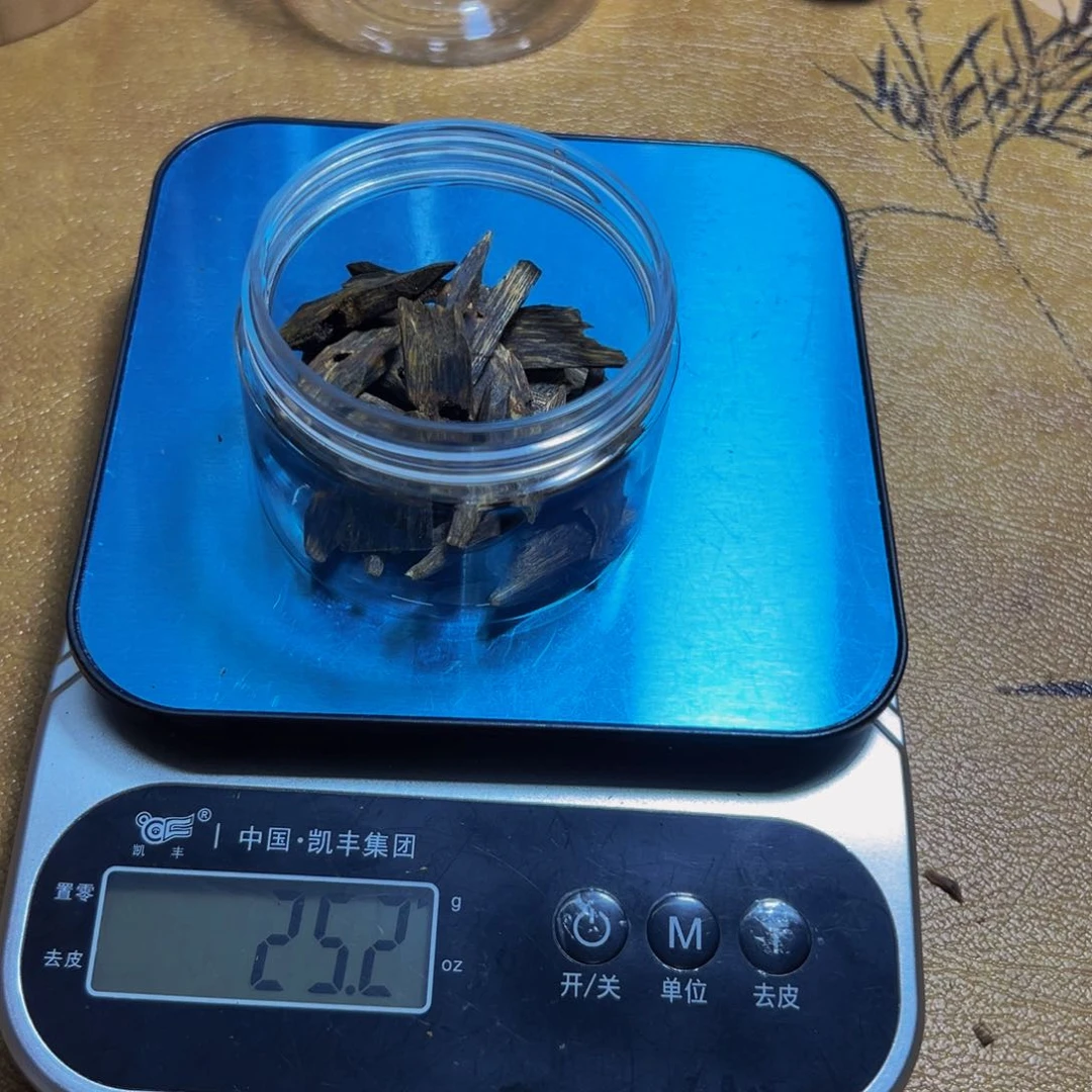 沉香碎屑沉香A****g沉水料