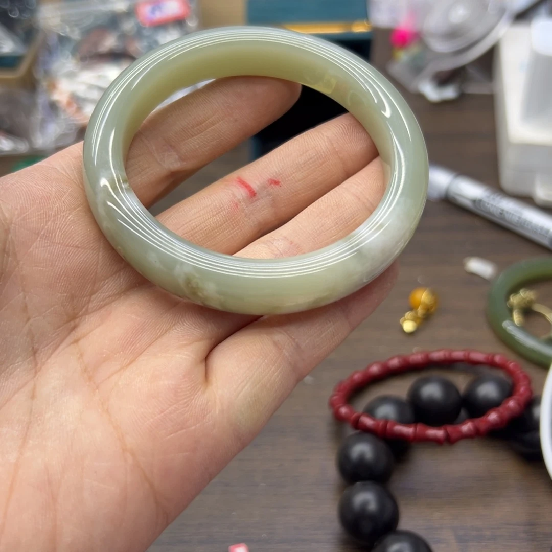 和田玉未镶嵌手镯57.9圈围402