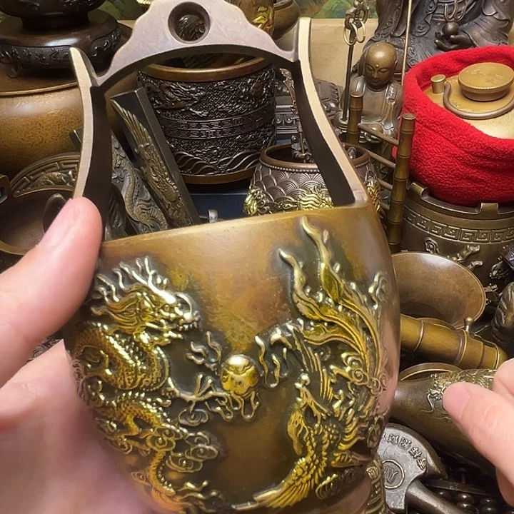 精美铜器批发档口