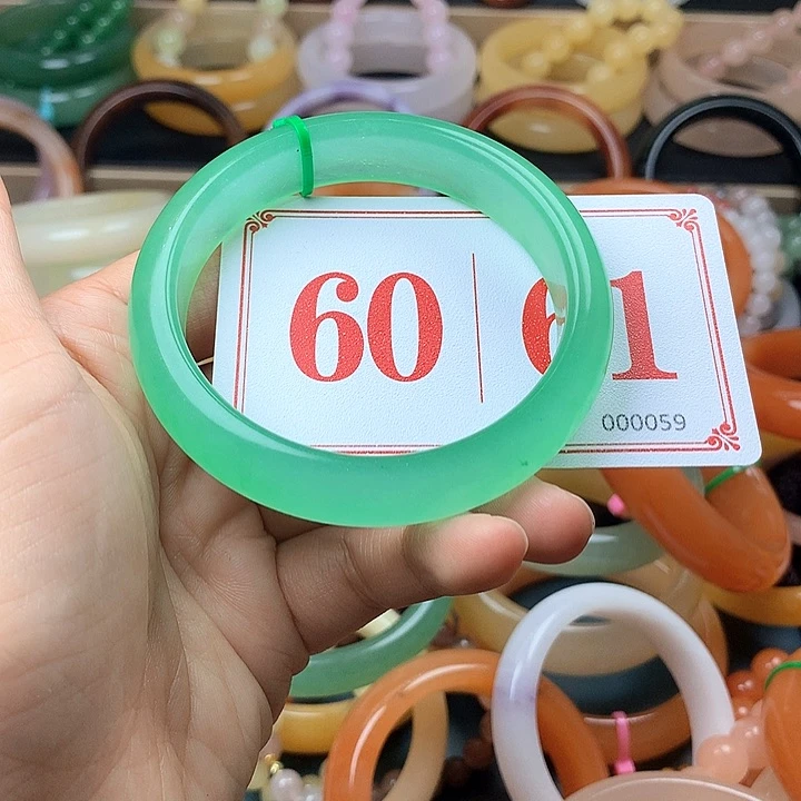 石英质玉（黄龙玉）未镶嵌手镯