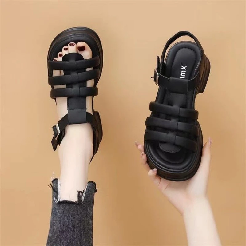 仙女风厚底凉鞋女外穿夏款粗跟一字带时尚沙滩鞋子2025新款小个子