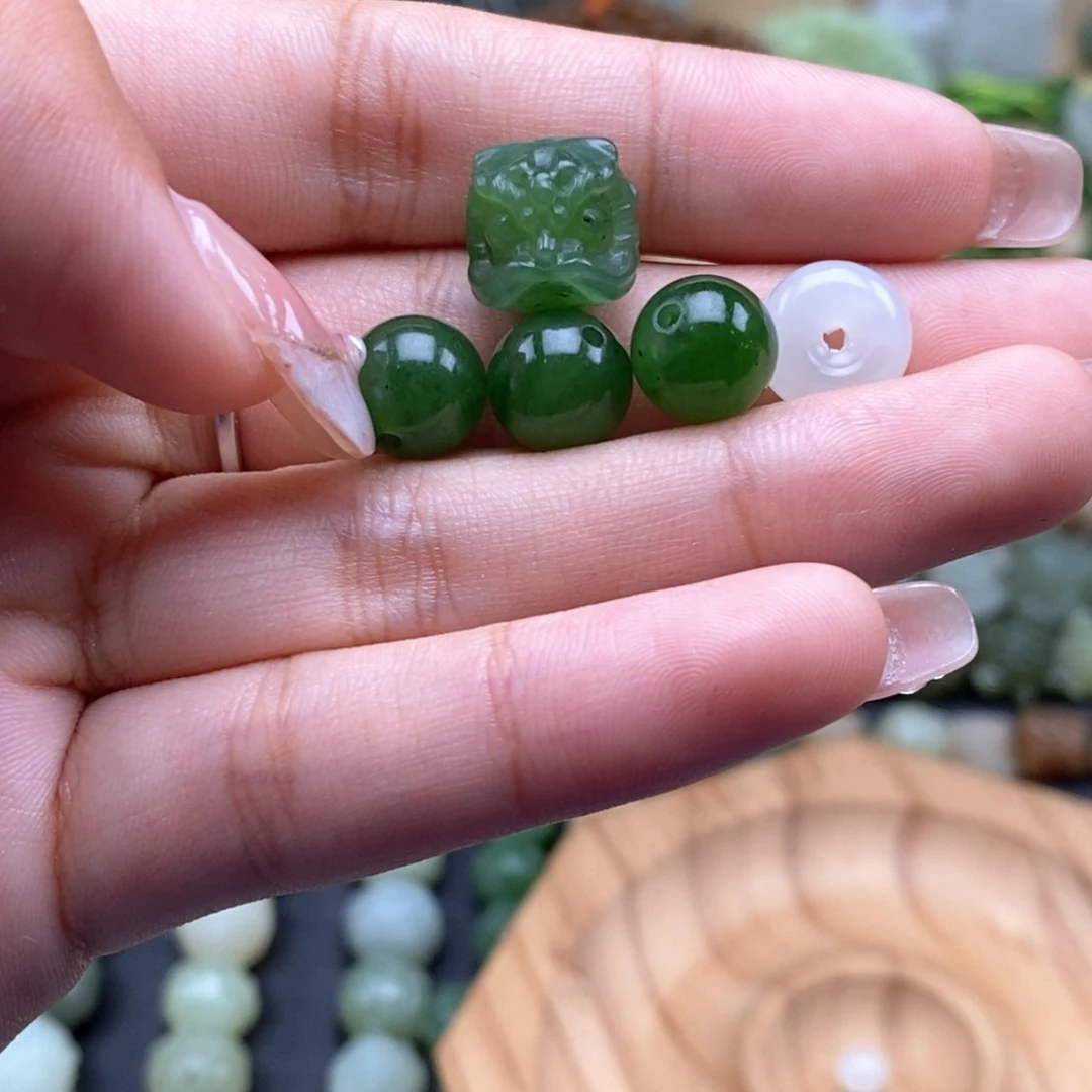 和田玉未镶嵌珠宝半成品