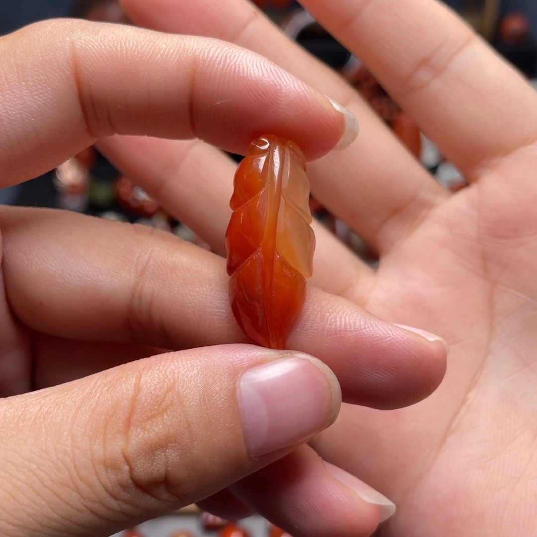 未镶嵌金枝玉叶南红玛瑙