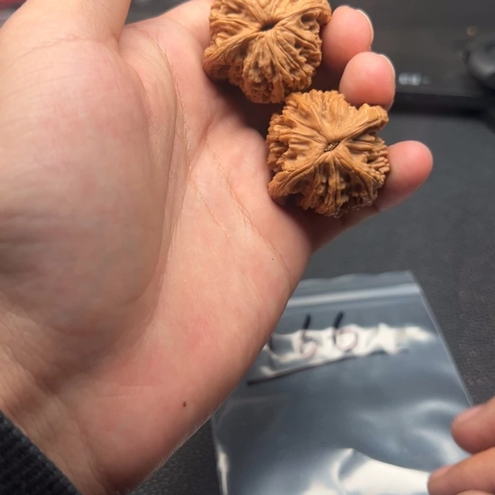 文玩核桃吊坠圣*166核桃