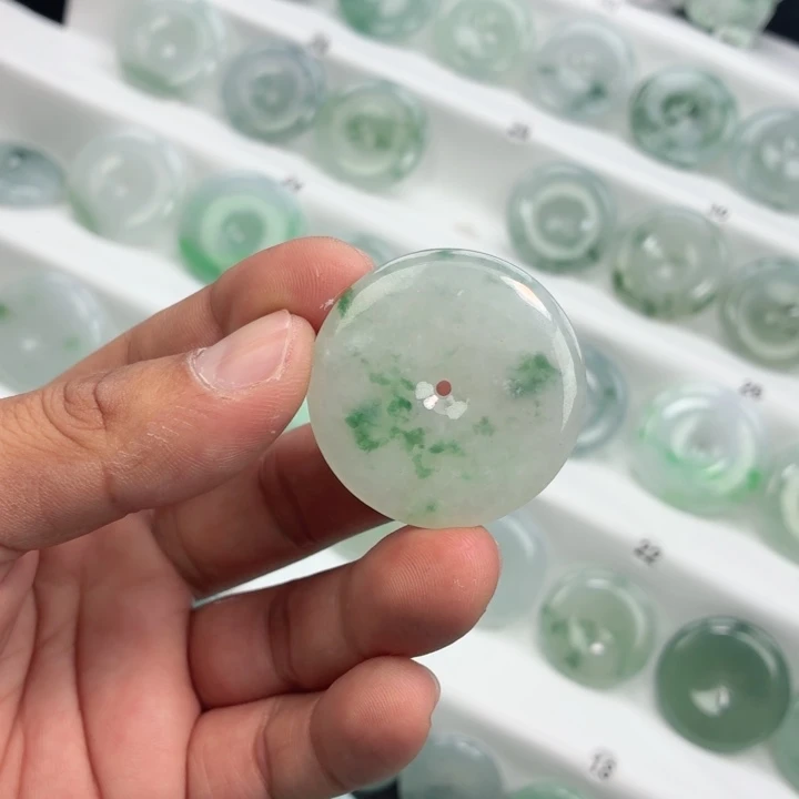 翡翠未镶嵌颈饰缅甸天然A货翡翠37.9-6.0