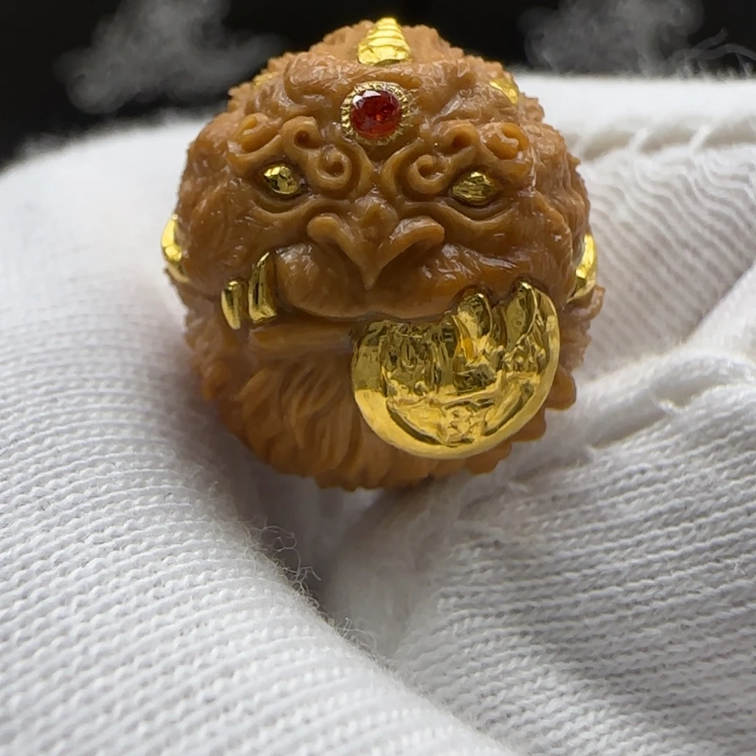 猴头核桃吊坠吞金兽镶嵌24k