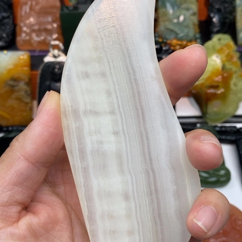 【闪购商品】蛇纹石玉未镶嵌颈饰