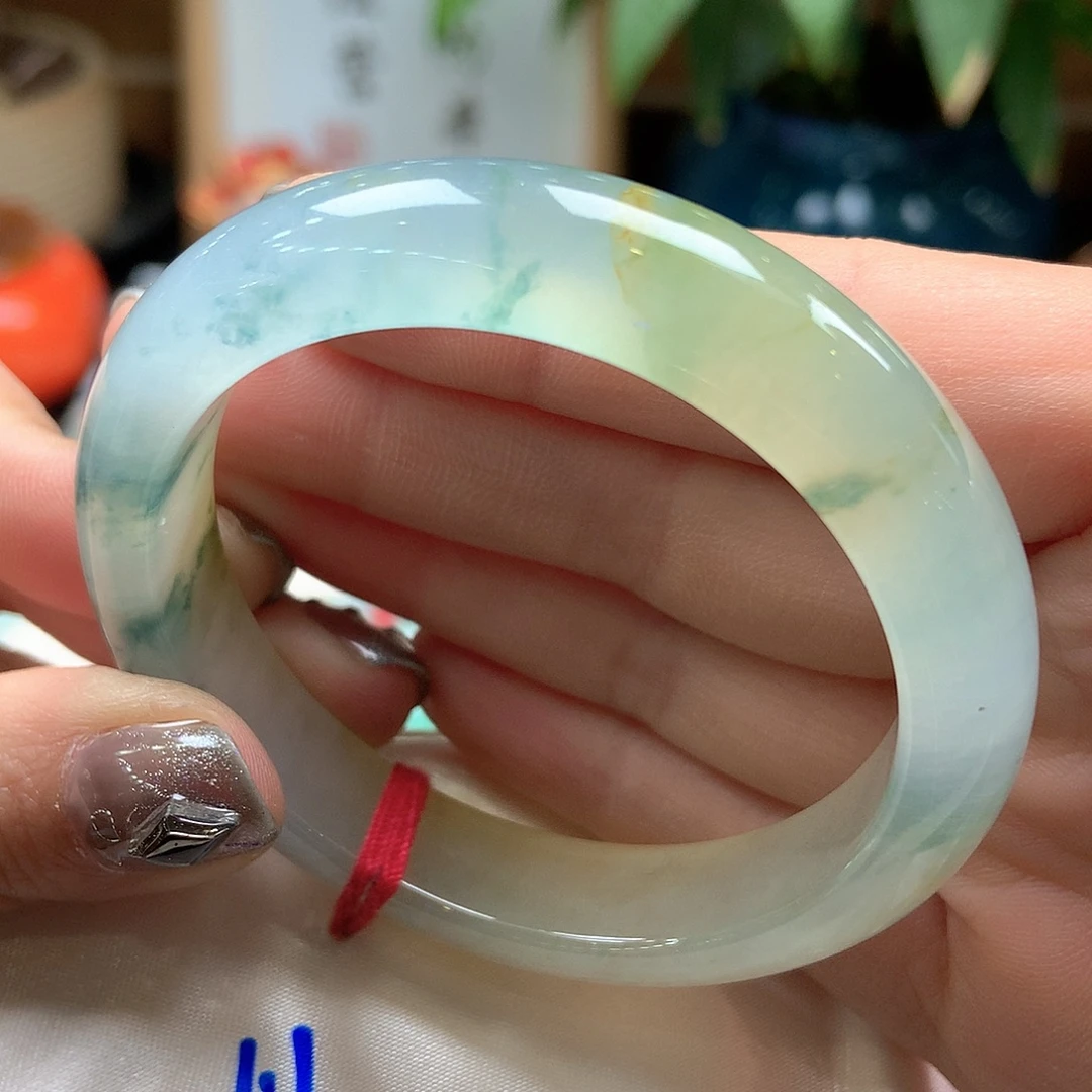 翡翠未镶嵌手镯46