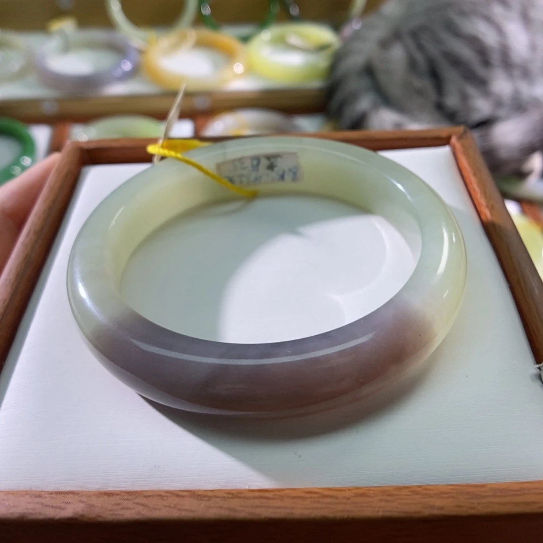 【闪购商品】未镶嵌手镯和田玉