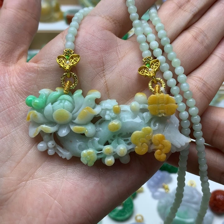 颈饰未镶嵌翡翠翡翠