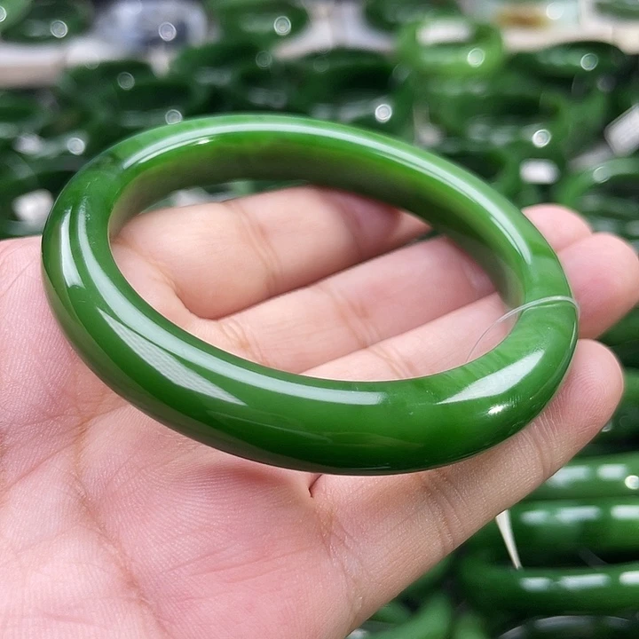 未镶嵌手镯和田玉（碧玉）