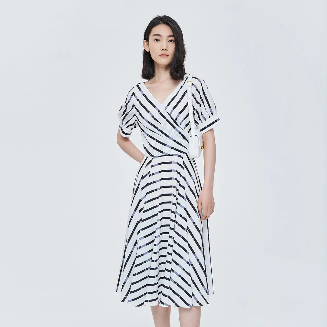 女夏季高级感气质减龄V领显瘦中长裙MN22DA124