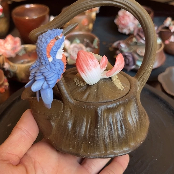 千玺造物翠鸟提梁壶