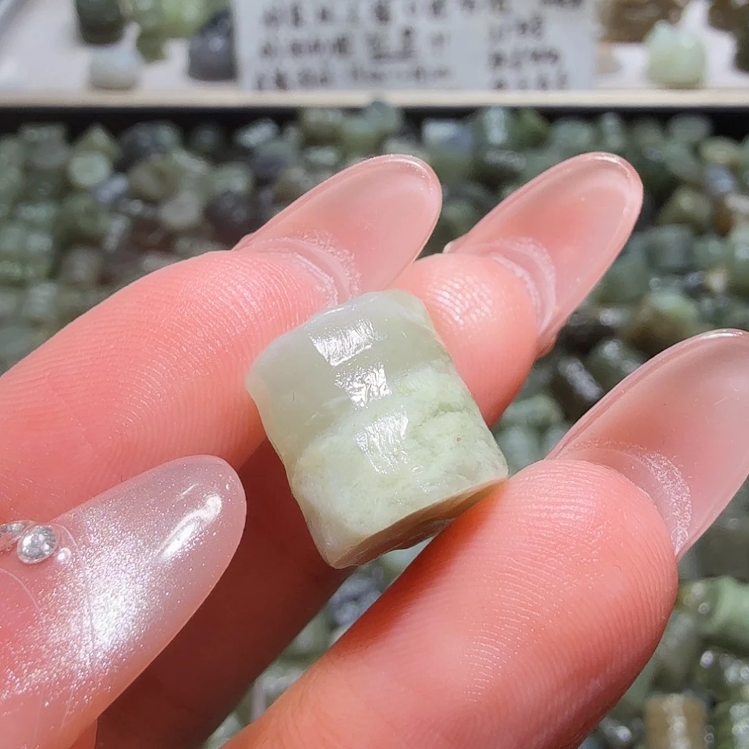 和田玉未镶嵌珠宝奇石