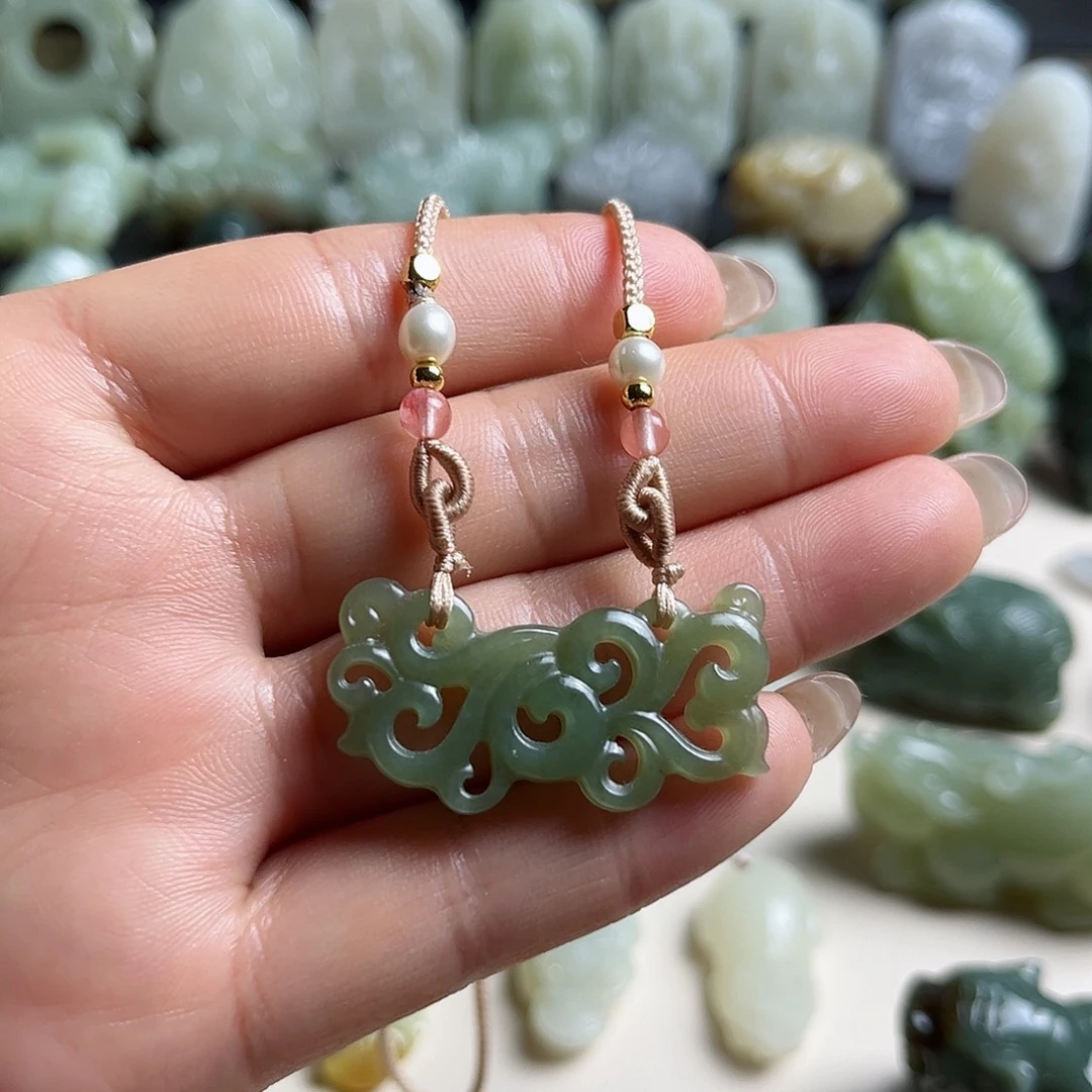 未镶嵌和田玉挂件