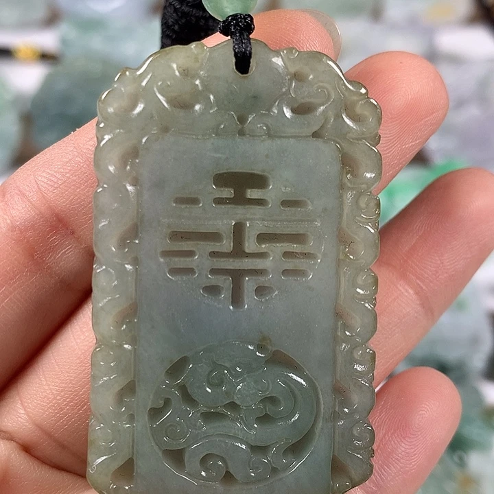 翡翠未镶嵌颈饰仿古龙行天下福利