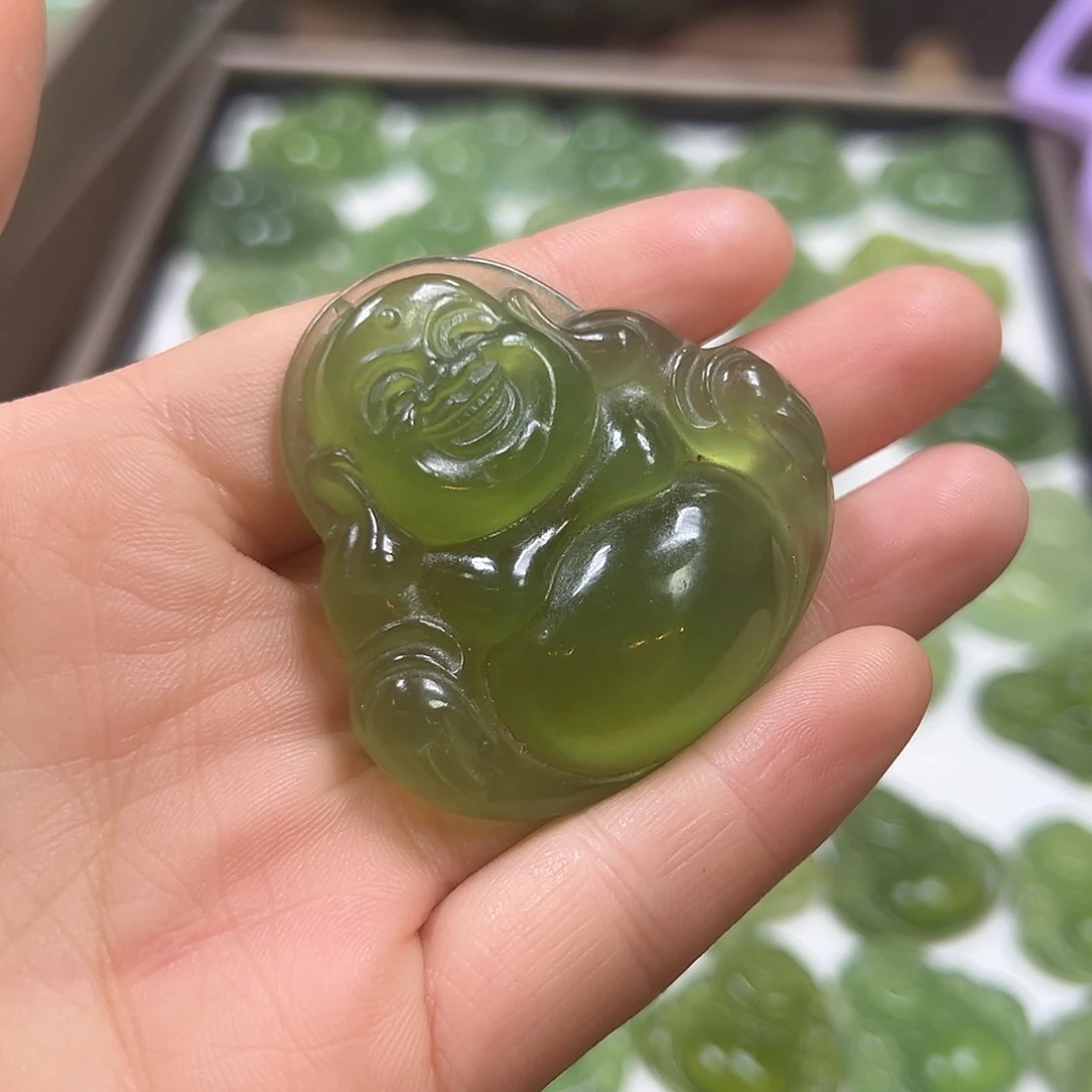 我***页蛇纹石玉未镶嵌颈饰