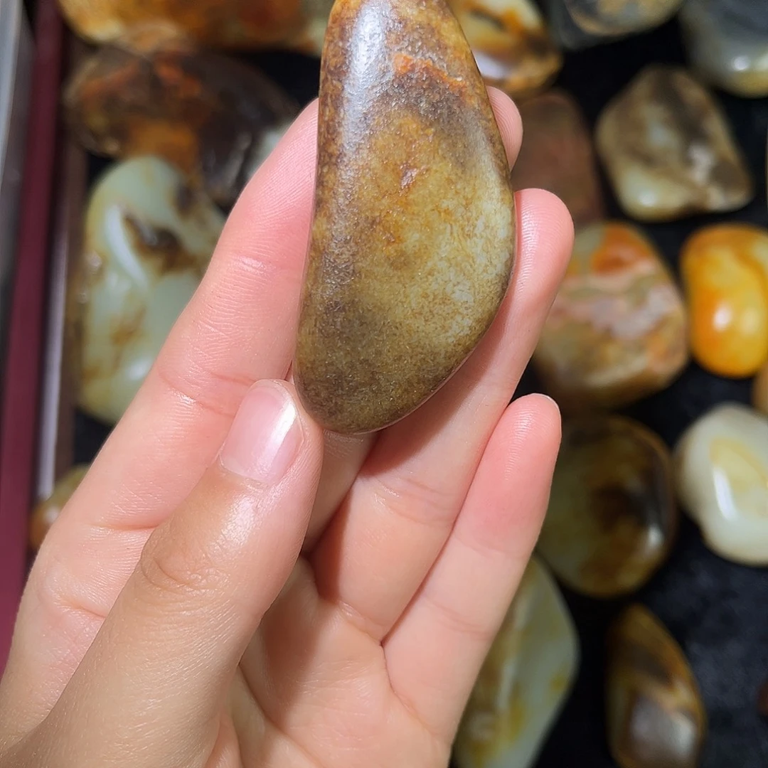和田玉（糖玉）未镶嵌挂件48.5g