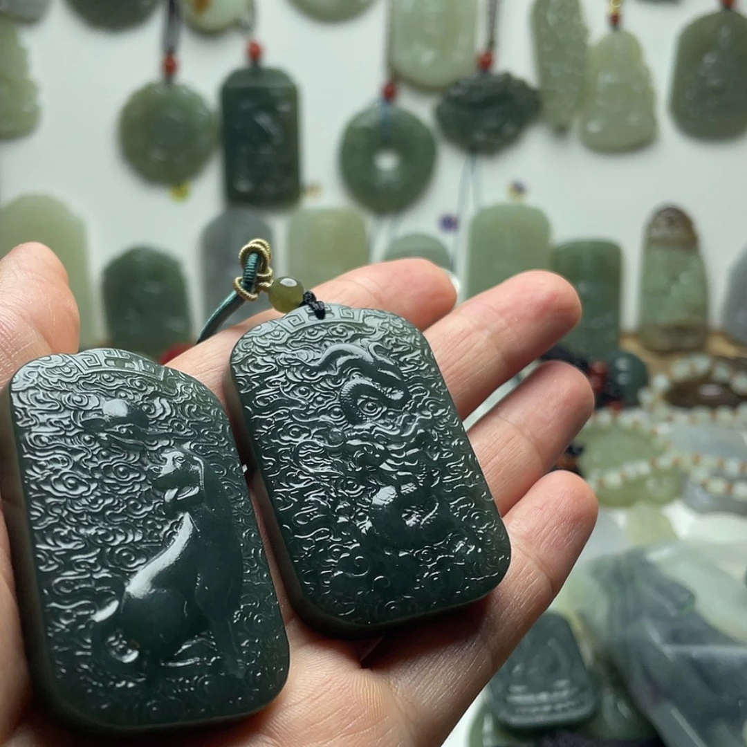 【闪购商品】颈饰未镶嵌和田玉i***斯