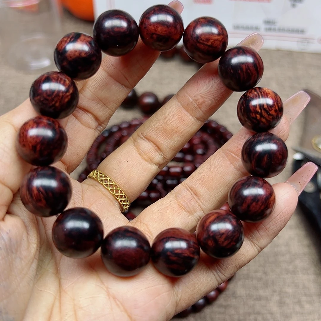 木用****4海南红降黑金满纹1.5精品350