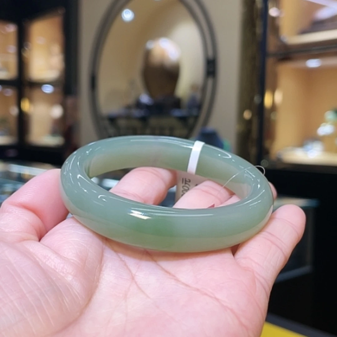 【闪购商品】和田玉手镯未镶嵌55.6#54.08g