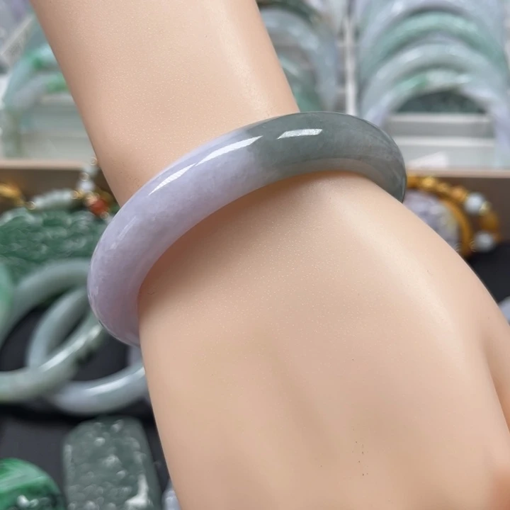 翡翠未镶嵌手镯光圈，紫罗兰飘蓝花58.8