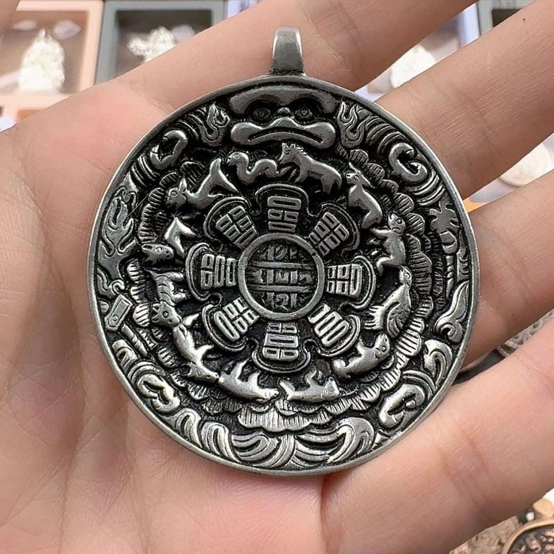 郑***栊合金类东西真好看真好看