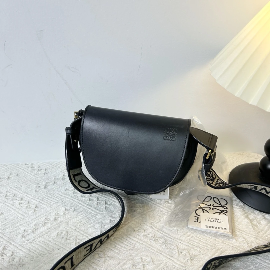 95新 LOEWE/罗意威 黑色gate单肩斜挎包Ss