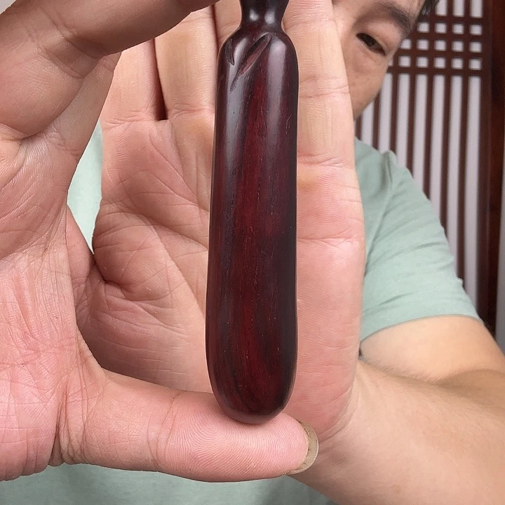木大叶紫檀木茄子手把件