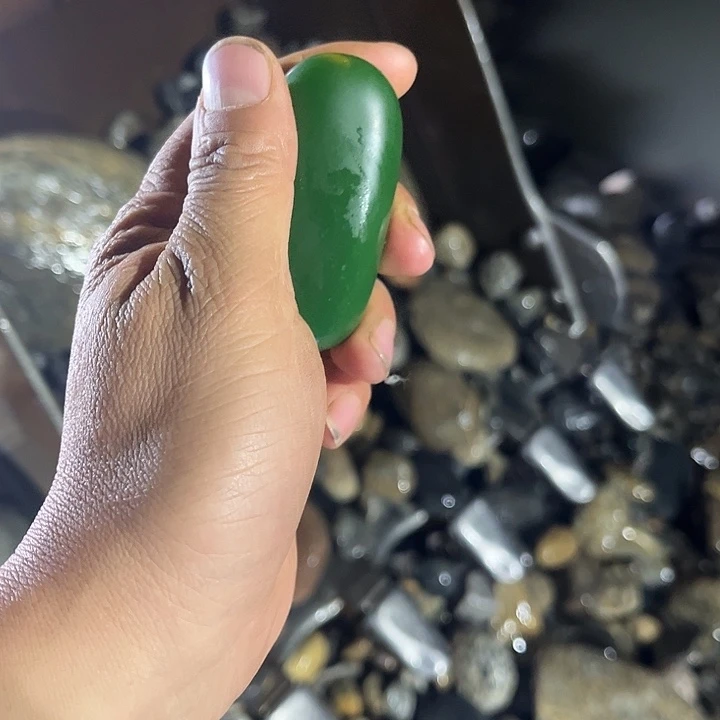 未镶嵌和田玉（糖玉）挂件