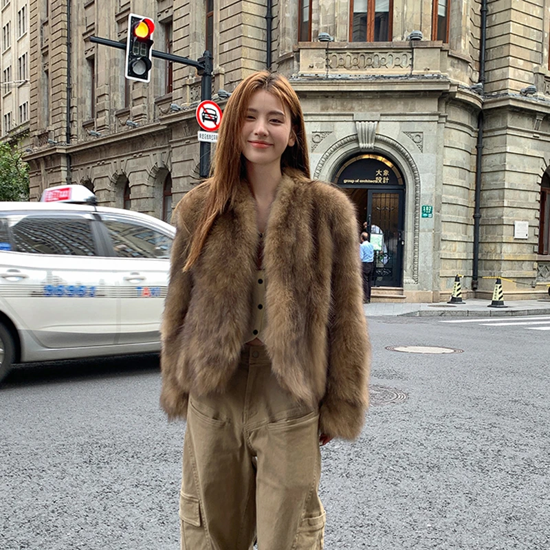 人造皮草 秋冬新款美拉德风短款时尚年轻环保仿狐狸毛毛皮草外套