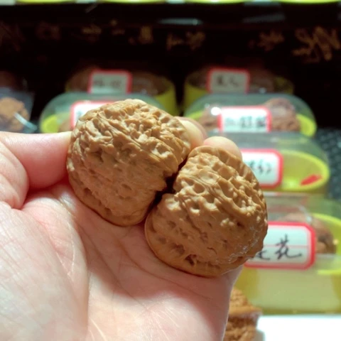 吊坠文玩核桃三角白