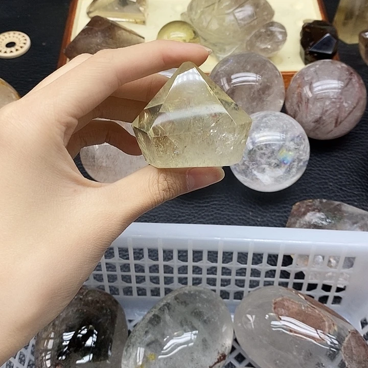 水晶未镶嵌珠宝半成品318水晶石