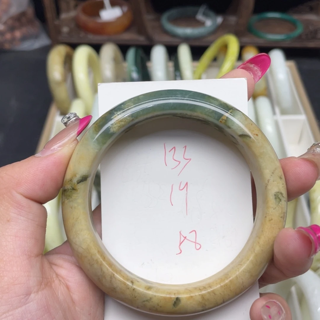 未镶嵌蛇纹石玉手镯