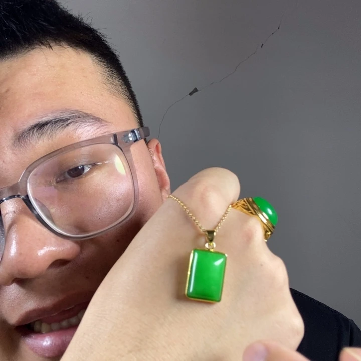 颈饰未镶嵌翡翠高端时尚小方牌吊坠