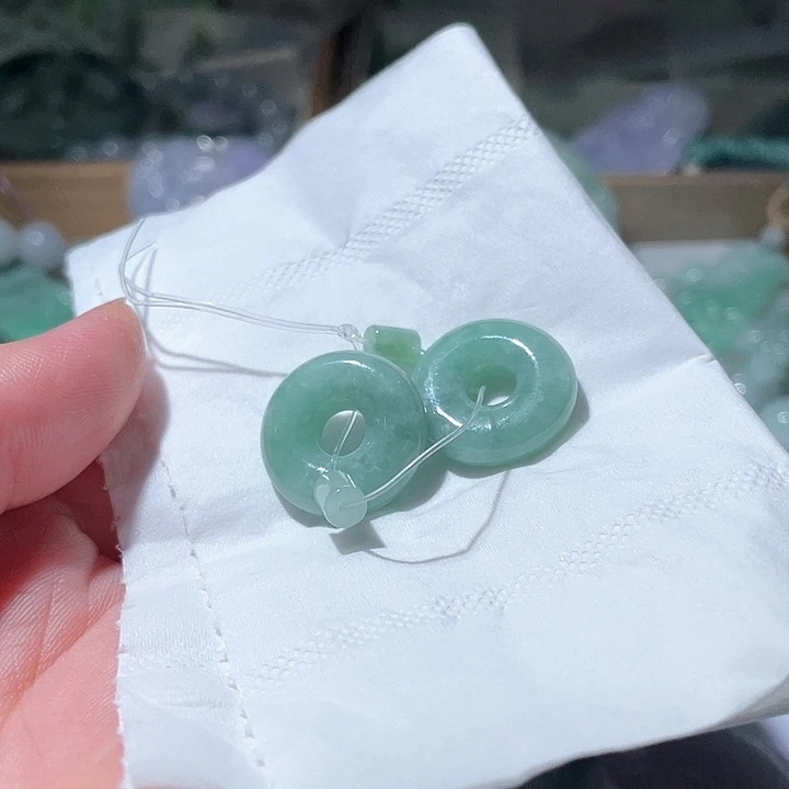 颈饰未镶嵌翡翠天