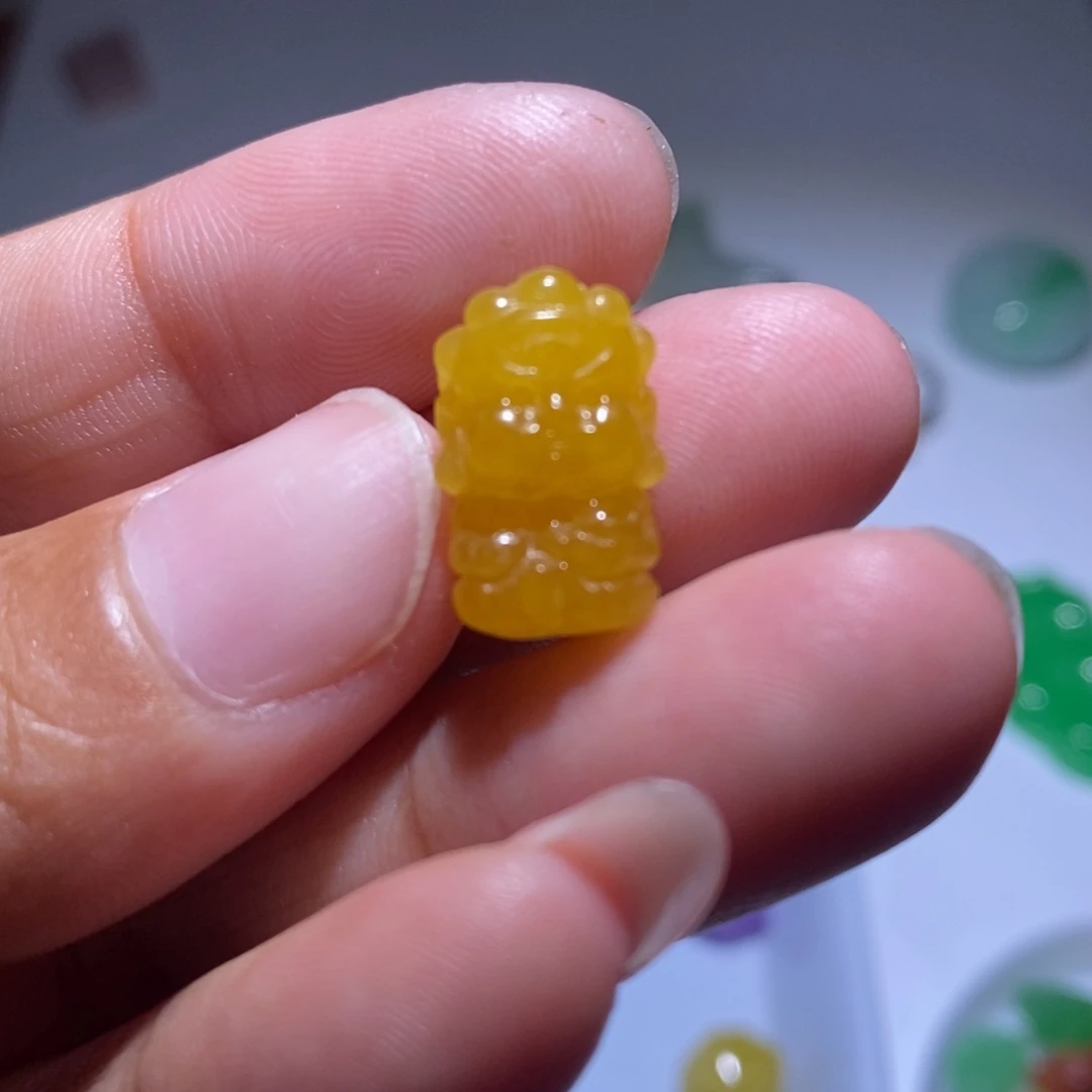 颈饰未镶嵌翡翠毡****毛镶嵌费用不退不换