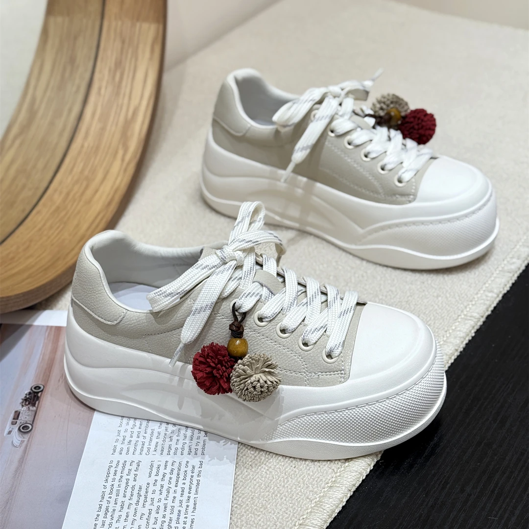 真皮时髦厚底轻便舒适小白鞋女2025新款秋季网红松糕超火休闲板鞋