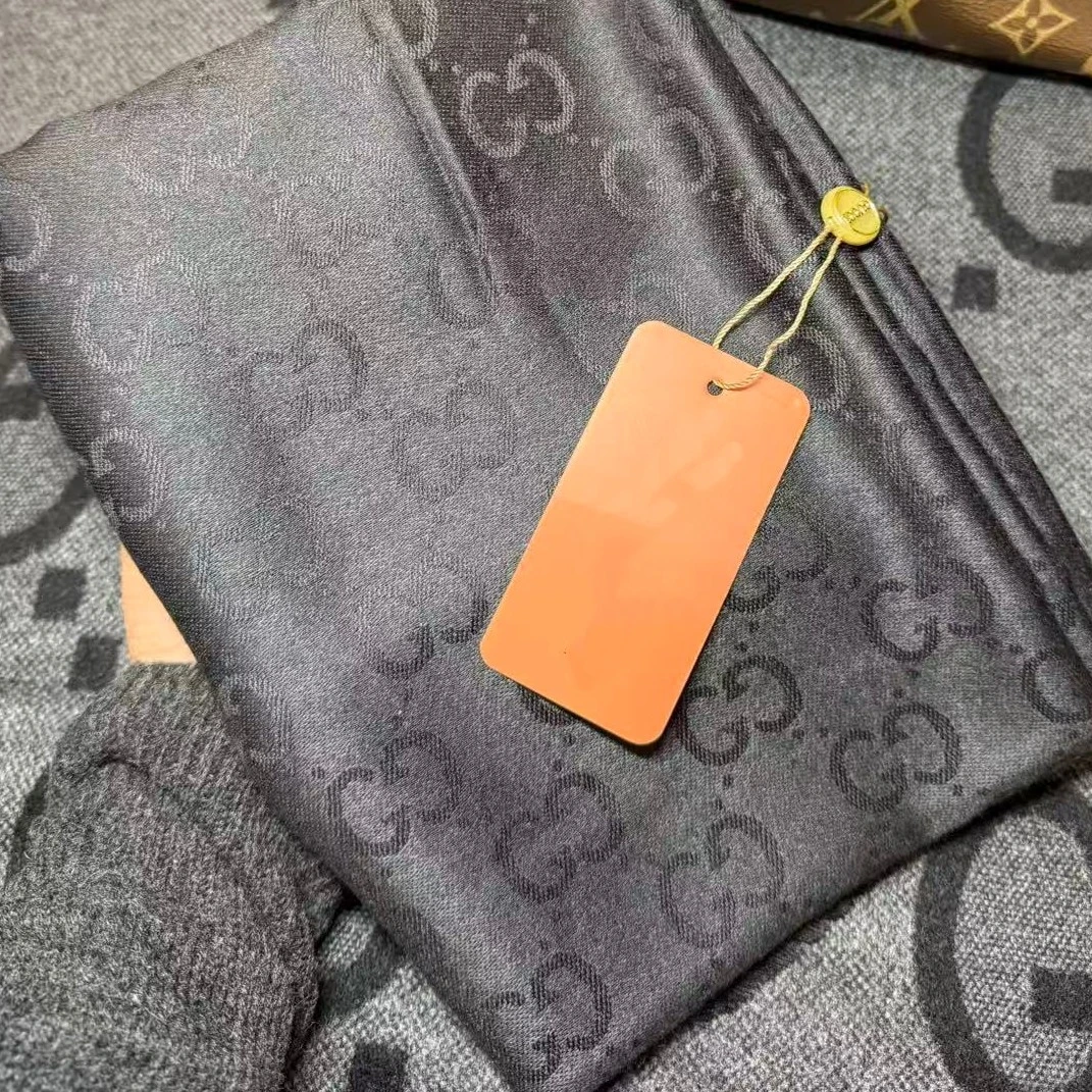 2025爆款围巾时尚百搭